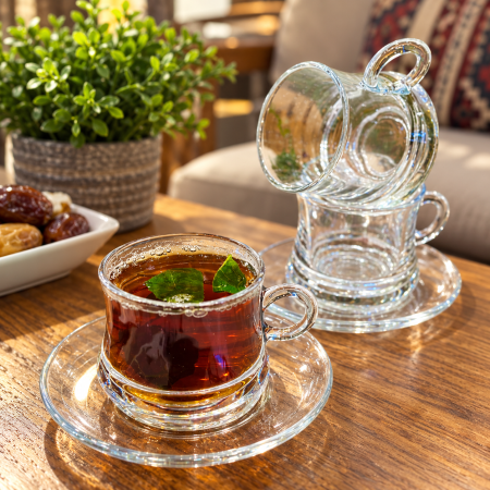 طقم كاسات شاي مع صحون